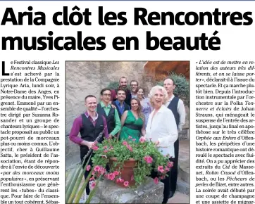  ??  ?? Les musiciens, Patrice Reich, Philippe Ballesta et Benjamin Damilano, dirigés par Suzanna Rosander, et les chanteurs, Stéphanie Jacquenot, Jessy Delsarte, Guillaume Satta et Sébastien Vanni. (Photo I.V.)