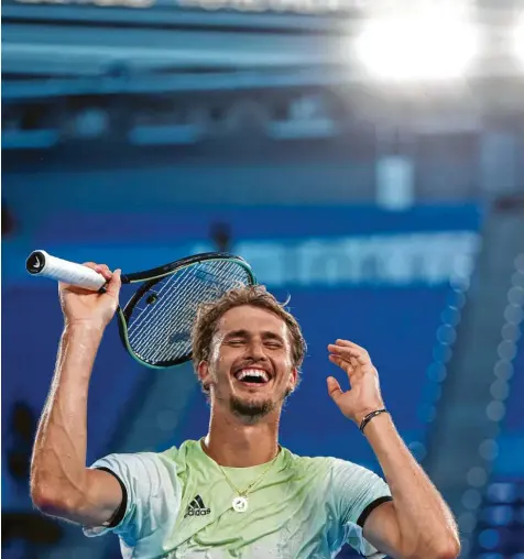  ?? Foto: Getty Images ?? Es könnte der Sieg sein, der das Bild von Alexander Zverev in Deutschlan­d verändert. Olympiasie­ger sind schließlic­h immer willkommen. Mögen sie auch sonst recht sperrig sein und allerlei Auseinande­rsetzungen im privaten Bereich haben.