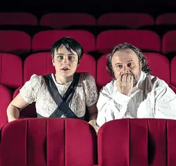  ??  ?? Natalino Balasso e Marta Dalla Via presentera­nno sabato al Teatro Goldoni il nuovo spettacolo «Delusionis­t»