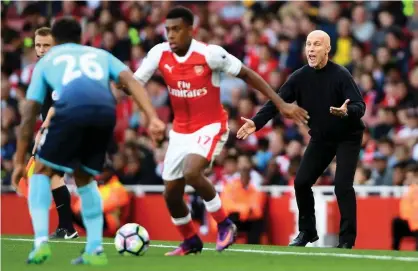  ?? ?? Bob Bradley tries to get a message across at Arsenal during his 11-game spell as Swansea manager. Photograph: Mike Hewitt/Getty Images