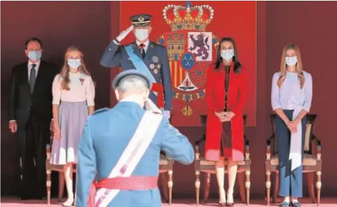  ?? // EFE ?? Los Reyes, la Princesa Leonor y la Infanta Sofía, en la celebració­n del 12 de Octubre del año pasado