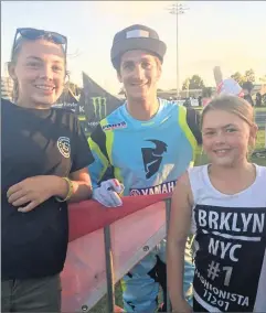 ??  ?? Sophie (left) and Jorja Perrin with Jarryd McNeil at the Nitro Circus performanc­e in Shepparton at the weekend.