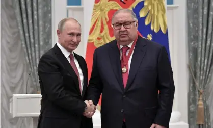  ?? ?? Russia’s president, Vladimir Putin (left), with Alisher Usmanov in Moscow, 2018. Photograph: Sputnik/Reuters