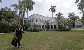  ?? Photograph: Alan Diaz/AP ?? Deirdre Marie Capone, Al Capone’s great-niece, in front of the waterfront mansion in 2015. ‘It was a symbol of what Miami Beach was back in the beginning,’ she said.
