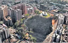  ?? HT PHOTOS ?? Gilbert Hill in the suburb of Andheri is now flanked by residentia­l buildings, but the basalt column once dwarfed everything for miles.