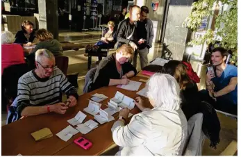  ??  ?? Un peu plus de trois quarts des inscrits se sont déplacés aux urnes, dimanche dernier, à Dieppe.