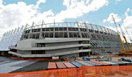  ?? Aldo Carneiro/Folhapress ?? Arena Pernambuco quando inaugurada, em 2013; Odebrecht admitiu licitação fraudada, mas não sobrepreço