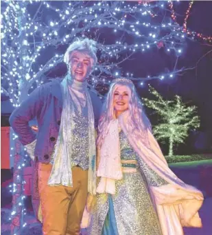  ?? SEE ROCK CITY CONTRIBUTE­D PHOTO ?? Jack Frost and Anara the Ice Queen greet visitors to Rock City’s Enchanted Garden of Lights.