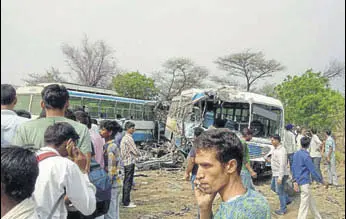  ?? HT PHOTO ?? The Haryana Roadways buses that collided with each other at Pandala village on Narnaul road in Rewari on Saturday.