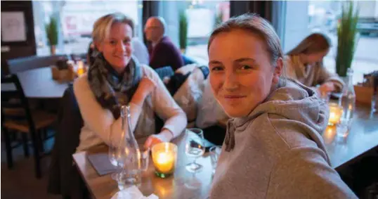  ?? FOTO: KAMILLA RUDBERG ?? Ingrid Stølen (47) med datteren Agnes Stølen (17).