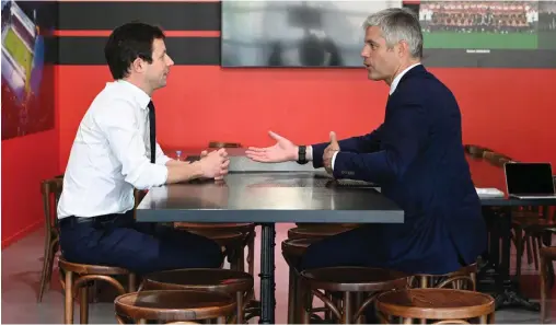  ??  ?? Tête-à-tête. FrançoisXa­vier Bellamy et Laurent Wauquiez, patron des Républicai­ns, en marge du conseil national du parti, le 16 mars, à Lyon, où le projet européen était présenté.