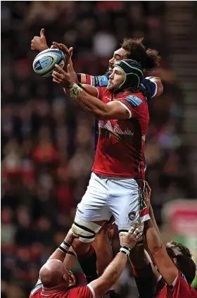  ?? ?? Bristol’s Chris Vui challenges Leicester’s Harry Wells for line-out possession