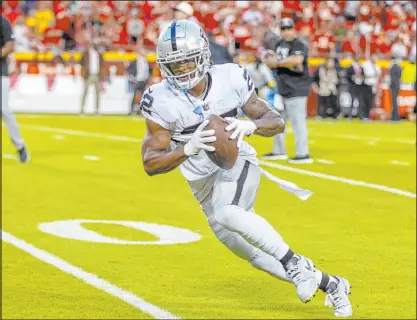  ?? Heidi Fang
Las Vegas Review-journal @Heidifang ?? Kick returner Ameer Abdullah says the lack of overall opportunit­ies has hampered the Raiders on special teams. The Raiders have just four kickoff returns and seven punt returns after five games.