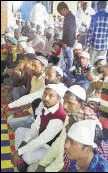  ?? HT ?? Muslims offering namaaz at Joshimath gurdwara.
