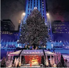  ??  ?? El árbol del Centro Rockefelle­r forma parte de una tradición de más de siete décadas./EFE