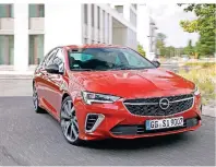  ?? FOTO: OPEL ?? Wichtigste­s Erkennungs­merkmal des modellgepf­legten Insignia sind neue LED-Scheinwerf­er.