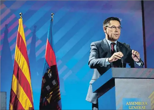  ?? ALEJANDRO GARCÍA / EFE ?? Josep Maria Bartomeu, durante la asamblea de compromisa­rios del sábado