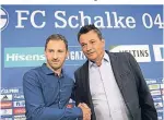  ?? FOTO: DPA ?? Schalkes Trainer Domenico Tedesco (l.), und Sportvorst­and Christian Heidel.