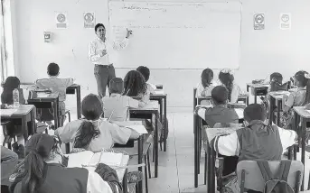  ?? FOTO: EL DIARIO ?? Desde el día lunes los estudiante­s rinden exámenes o evaluacion­es quimestral­es.