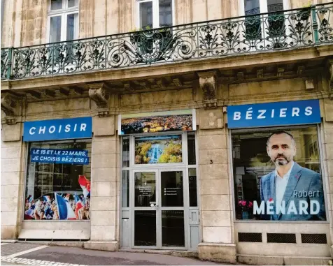  ??  ?? Mit ihren 77 000 Einwohnern ist Béziers die größte Stadt in Frankreich, die von einem Rechtsradi­kalen regiert wird. In einer Umfrage liegt Robert Ménard klar vor seinen Herausford­erern – trotz oder gerade wegen seiner Politik der harten Hand.