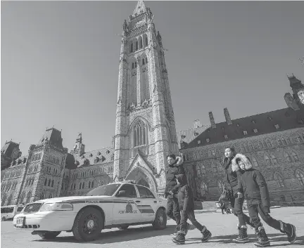  ?? WAYNE CUDDINGTON ?? Last Wednesday’s terrorist attack in London will “trigger heightened or elevated efforts” to assess threats on Parliament Hill, says the Parliament­ary Protective Service, the security force formed in 2015 in the aftermath of the attack on the Hill by...