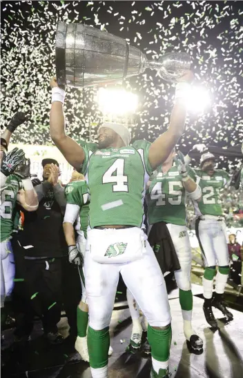  ?? TROY FLEECE/FILES ?? Quarterbac­k Darian Durant hoists the Grey Cup at Taylor Field in 2013. Regina will find out Thursday if the city will play host to the CFL championsh­ip game again in 2020. If not, 2021 is a solid bet.