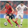  ?? FOTO: AP ?? Bayerns Marc Roca (r.) in der Partie gegen Al Ahly. 3. Liga