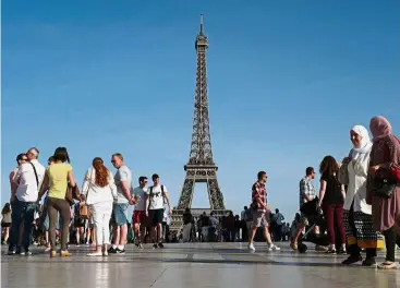  ??  ?? There’s nothing wrong with wanting to check out iconic landmarks like the Eiffel Tower. But surely there is so much more you can experience in a vibrant city like Paris than merely its famous sites? — AFP