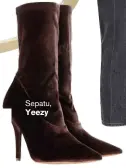  ??  ?? sepatu, YEEZY