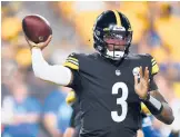  ?? JOE SARGENT/GETTY ?? Steelers quarterbac­k Dwayne Haskins died after being hit by a car Saturday in South Florida. Haskins was 24 years old.