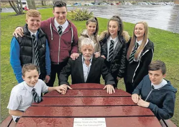  ??  ?? Cleveden Secondary pupils, Andrew Barrett, Mitchell Rollo, Kieran Spence, Courtney McGill, Lauren Tran, Chelsea Dalziel and Scott Sullivan with Kenny Gould, centre Picture: Mark Mainz