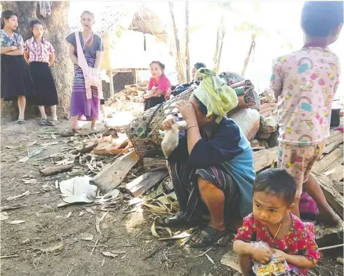  ?? DAVID eubank / Free burma RANGERS ?? More than 200 Karen villagers have reportedly been made homeless since Sunday due to military shelling.