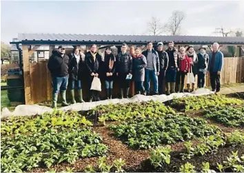  ??  ?? The IFOAM Organics internship course students from Chile, Japan, Germany, Taiwan, England, Ireland, Sweden, and the Philippine­s.