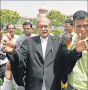  ??  ?? Senior advocate Prashant Bhushan speaks to the media outside the Supreme Court in New Delhi on Thursday. SUSHIL KUMAR/HT PHOTO