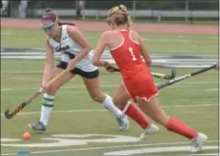  ?? STAN HUDY SHUDY@ DIGITALFIR­STMEDIA. COM @STANHUDY ON TWITTER ?? Shenendeho­wa’s Jess Wolfe looks to get past Niskayuna defender Anabelle Conover in the first half Friday afternoon.