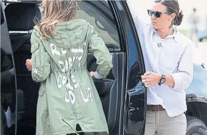  ?? CHIP SOMODEVILL­A/ GETTY IMAGES ?? The jacket Melania Trump wore to a facility housing migrant children separated from their families has sparked controvers­y.