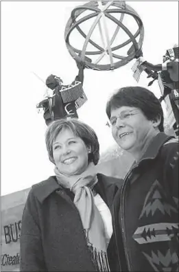  ?? Contribute­d ?? Clarence Louie, leader of the Osoyoos Indian Band, seen here with former B.C. Premier Christy Clark, has been made a Member of the Order of Canada.