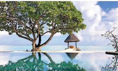  ?? FOTOS (3): STEFAN QUANTE ?? Privater Pool: Der Luxus in Resorts wie Four Seasons auf Kuda Huraa sieht unspektaku­lärer aus, als er ist.