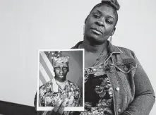  ?? Jay Reeves / Associated Press ?? April Pipkins holds a photograph of her deceased son, Emantic “EJ” Bradford Jr., who was licensed to carry a gun and was killed Thanksgivi­ng night by an officer in Hoover, Ala.