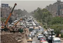  ?? AFP ?? Traffic situation in Baghdad has improved since authoritie­s removed road barriers and security check points. —