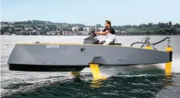  ??  ?? Tenger Lagger Grunder de uso deportivo con sistema foils. Abajo: perfil de lancha Volga Boats, fabricante ruso que usa sistema hidrofoils.