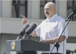  ??  ?? 0 President Alexander Lukashenko addresses his supporters