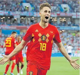  ?? AP ?? Tres banderas. Januzaj tiene una historia muy particular.