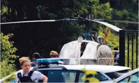  ?? AP ?? El helicópter­o fue abandonado a 60 kilómetros de la cárcel.