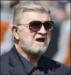  ?? NAM Y. HUH, THE ASSOCIATED PRESS ?? Former Chicago Bears head coach Mike Ditka has apologized for his comments about racial oppression.