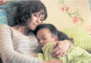  ??  ?? A MOTHER’S LOVE: ‘Somewhere Between’ casts Paula Patton as a mother whose life is threatened by disaster.