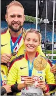  ?? QILD: INSTAGRAM SPELMEYER ?? Mit Pokal und Medaille: Ruth Spelmeyer und Robert Harting