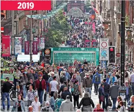  ??  ?? Bustling: Shoppers flock to Glasgow’s Buchanan Street