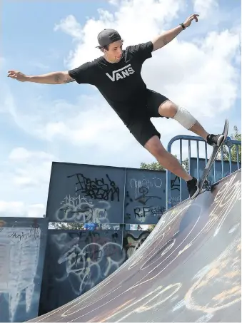  ?? JASON KRYK ?? Michael Bujak, 24, skateboard­s at Atkinson Park on Sunday. Friends of Atkinson Park will ask city council on Monday night to give them the OK to construct a skateboard bowl at the park.