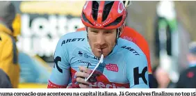  ??  ?? Froome beija o troféu que lhe faltava, numa coroação que aconteceu na capital italiana. Já Gonçalves finalizou no top 15